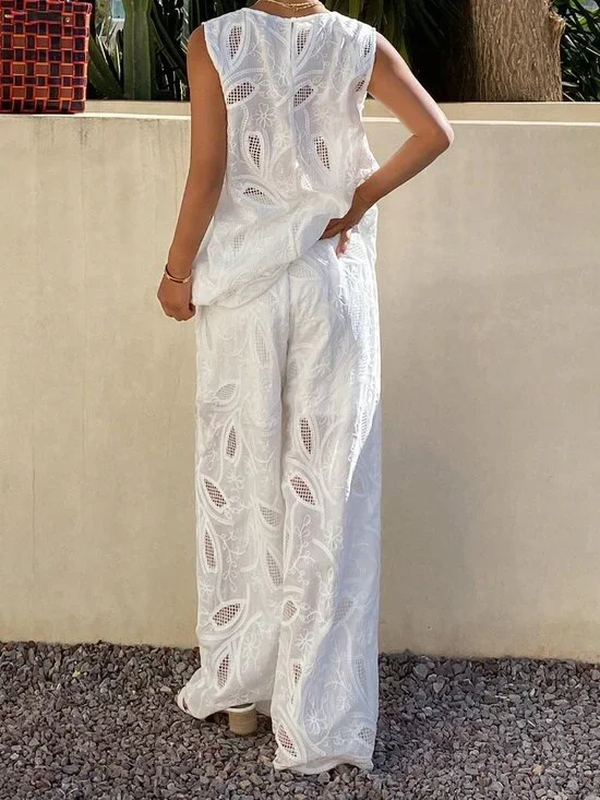 White Casual Women's Lace Floral Maxi Dress & Wide Leg Pants Two-Piece Suit - Picture 2 of 7